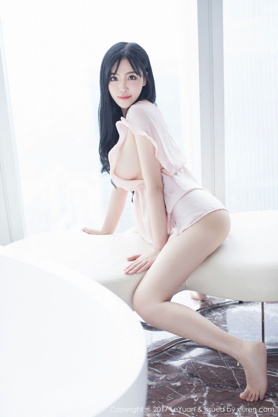 星乐园性感女神刘钰儿雪白肌肤丰腴身材私房写真