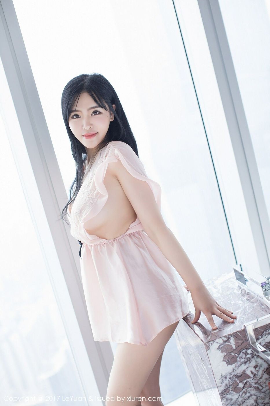 星乐园性感女神刘钰儿雪白肌肤丰腴身材私房写真