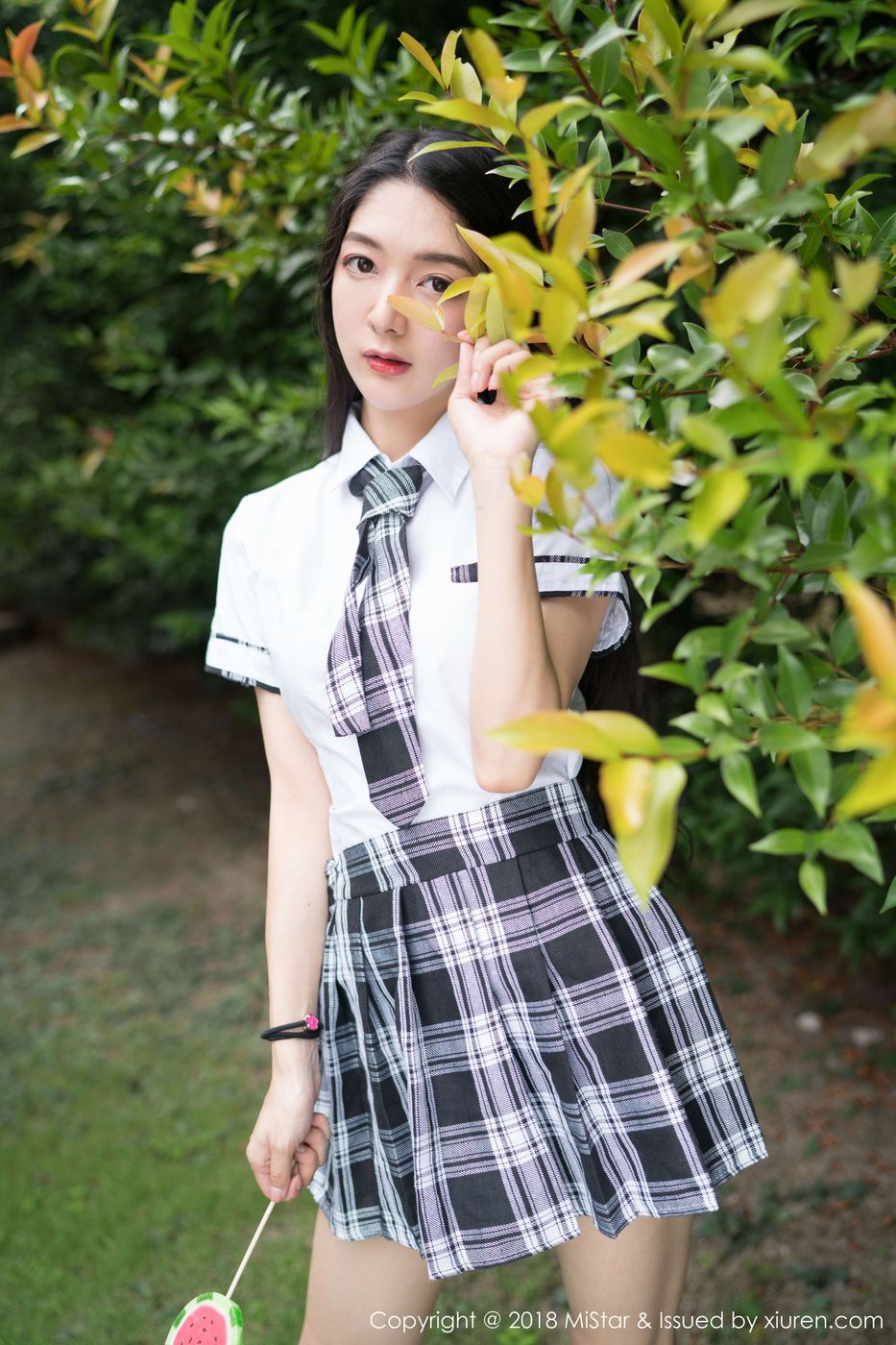 新晋女神Angela小热巴学生装制服诱惑甲米旅拍第三套