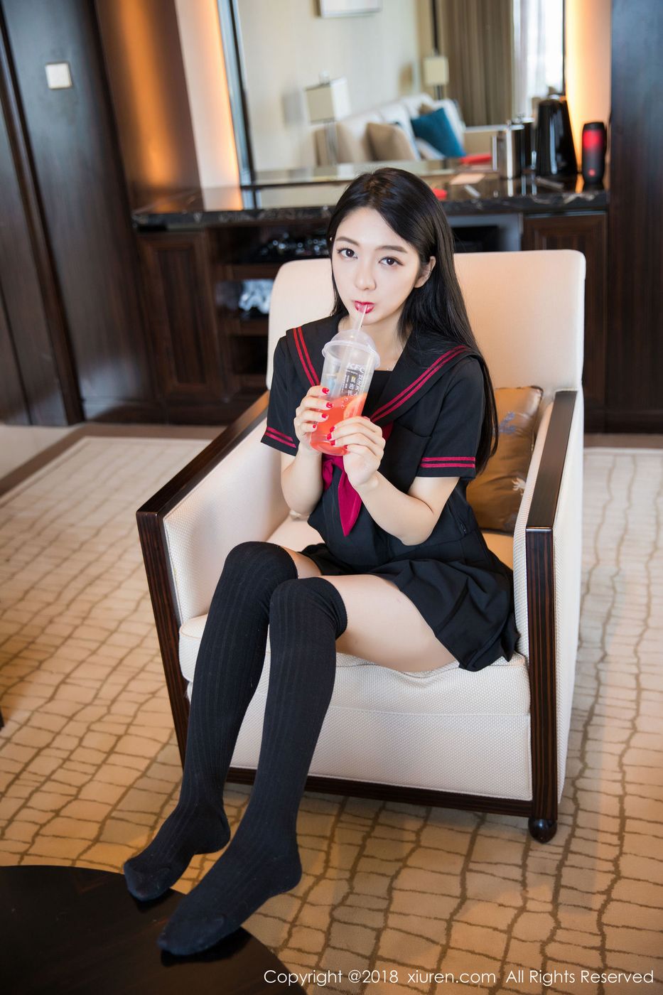 性感女神Angela小热巴英伦式校服修长美腿制服诱惑写真