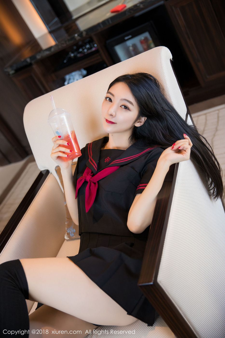 性感女神Angela小热巴英伦式校服修长美腿制服诱惑写真