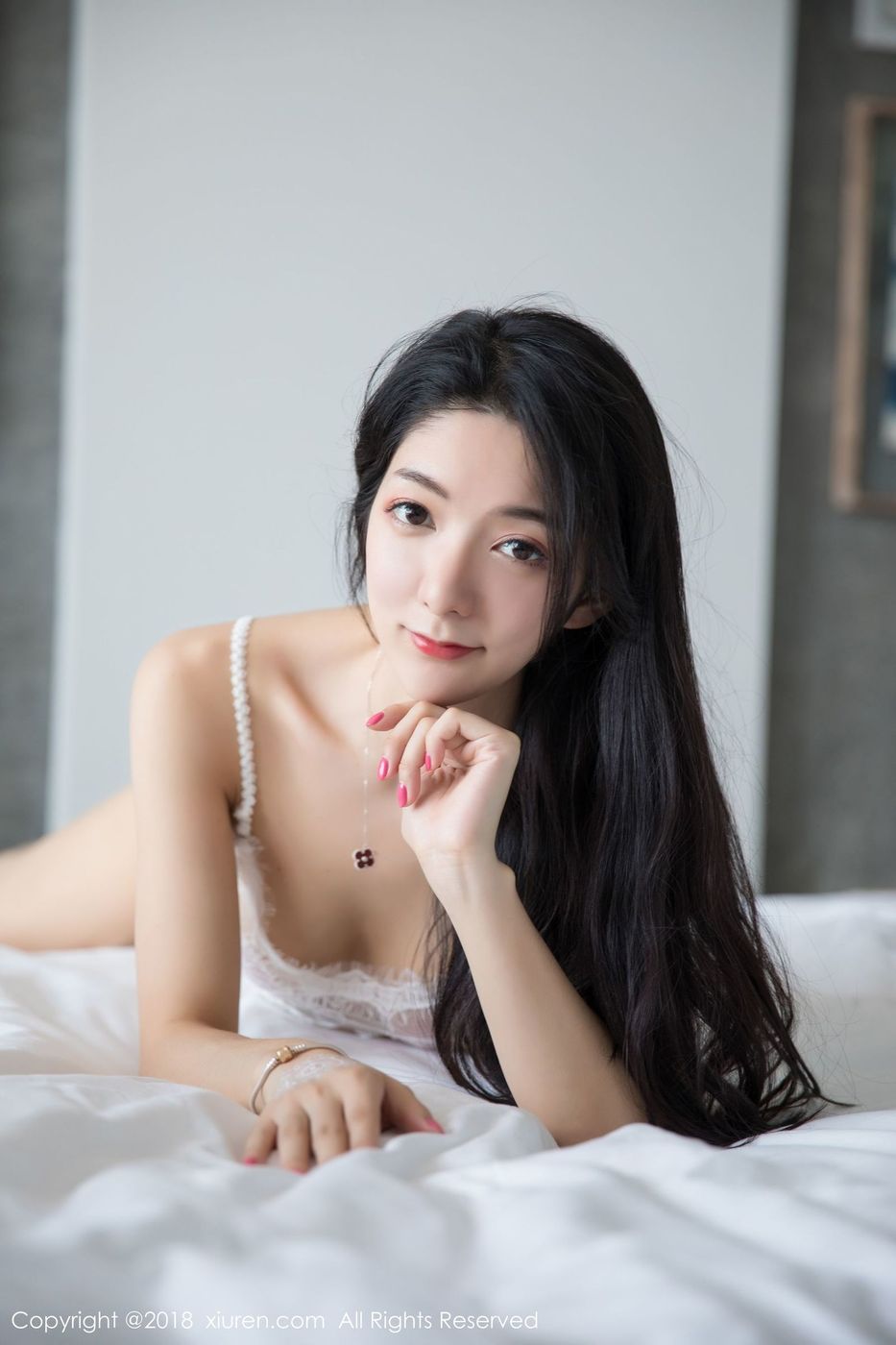 性感女神Angela小热巴修长美腿内衣诱惑普吉岛大尺度旅拍