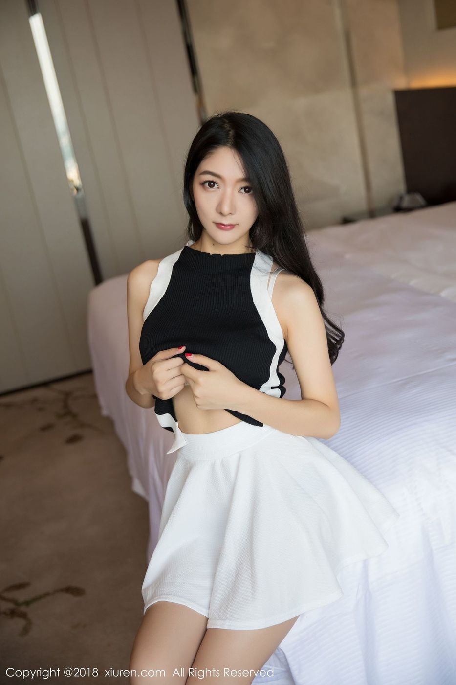 性感女神Angela小热巴超短裙修长美腿内衣诱惑写真