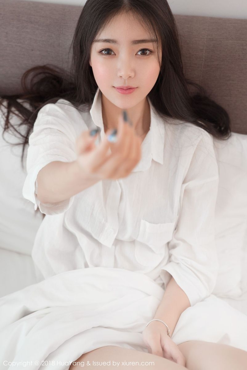 美女模特可乐Vicky白衬衫长发飘飘泰国旅拍