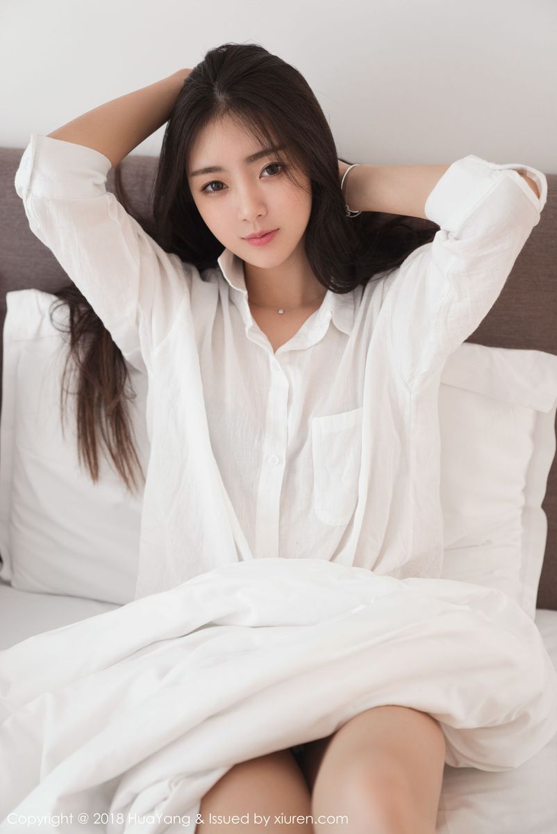 美女模特可乐Vicky白衬衫长发飘飘泰国旅拍