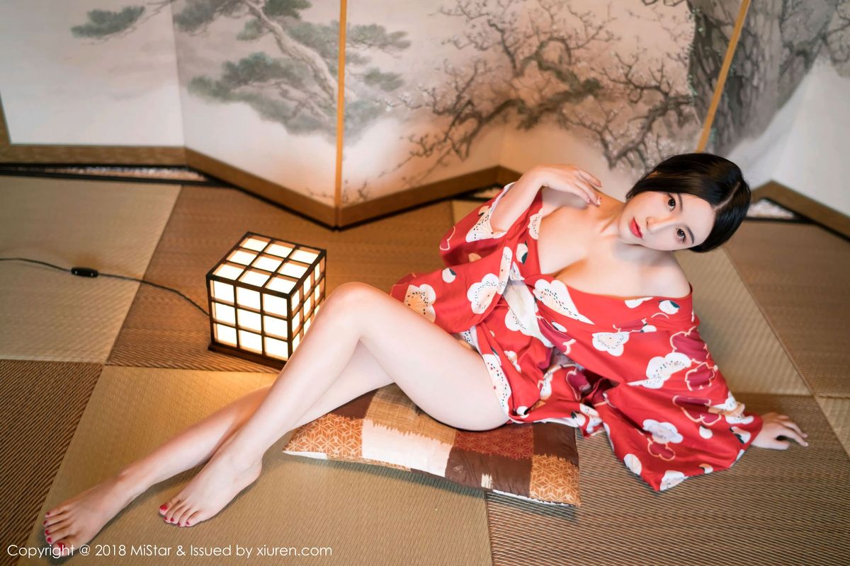 性感女神谢芷馨Sindy红色和服白嫩美腿大尺度北海道旅拍