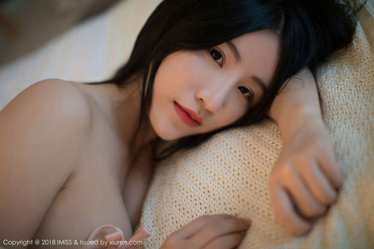 性感女神绯月樱-Cherry蕾丝女仆装制服诱惑姿势撩人写真
