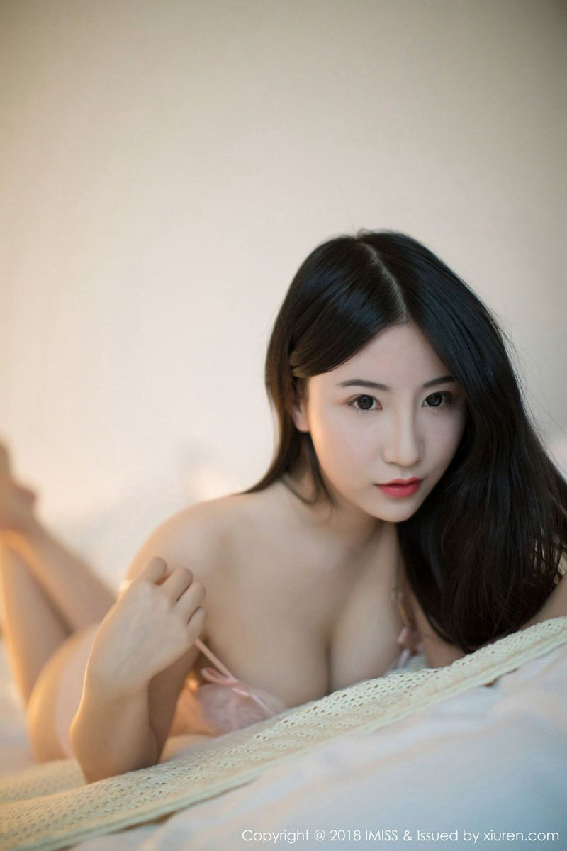 性感女神绯月樱-Cherry蕾丝女仆装制服诱惑姿势撩人写真