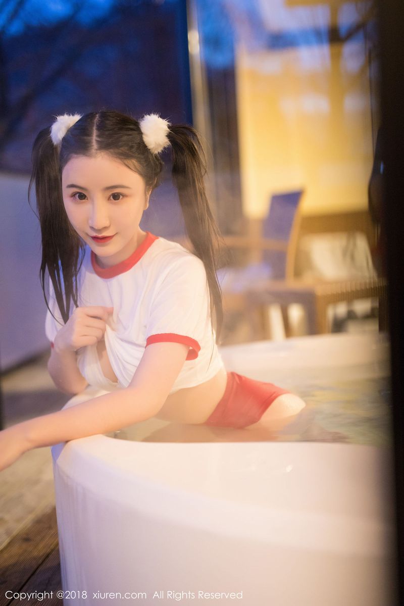 性感女神绯月樱Cherry双马尾湿身诱惑北海道旅拍