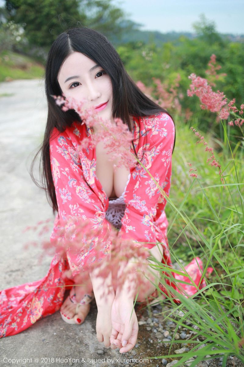 极品美女谢芷馨Sindy户外和服比基尼诱惑泰国苏梅岛旅拍