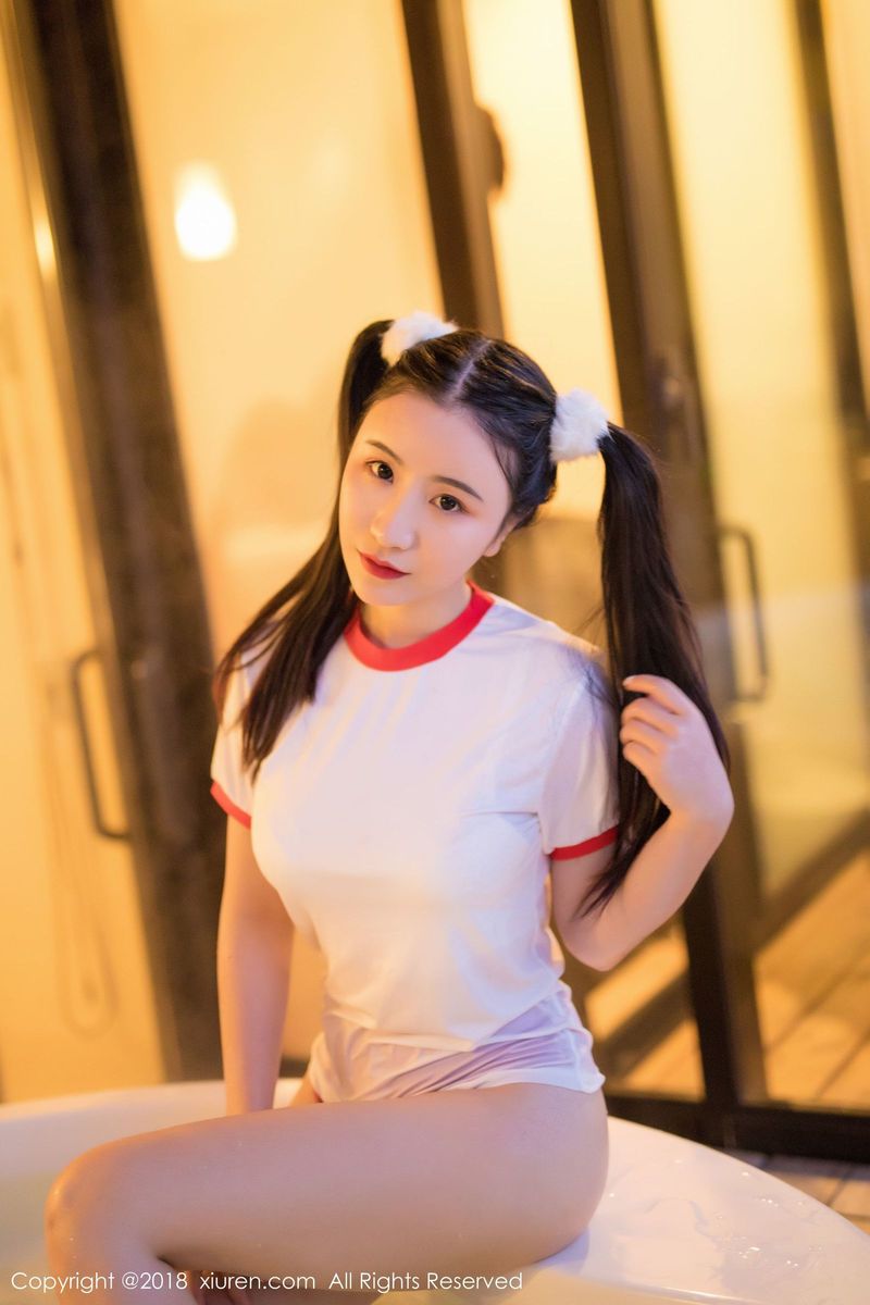 性感女神绯月樱Cherry双马尾湿身诱惑北海道旅拍