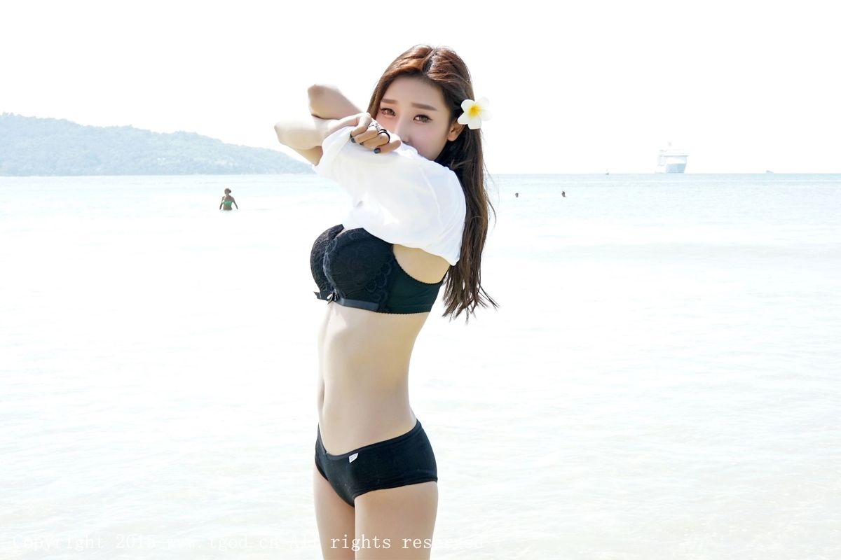 美女模特李筱乔JoJo沙滩比基尼内衣诱惑普吉岛旅拍
