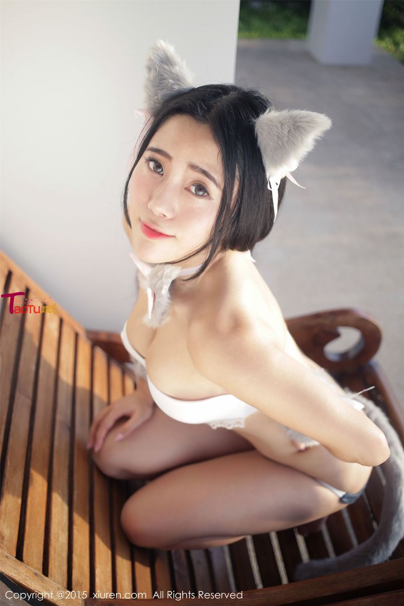 美女模特兜豆靓Youlina养眼比基尼诱惑苏梅旅拍写真