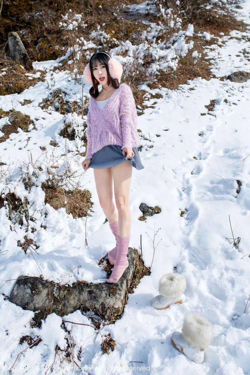 性感女神兜豆靓Youlina冰天雪地内衣诱惑养眼写真
