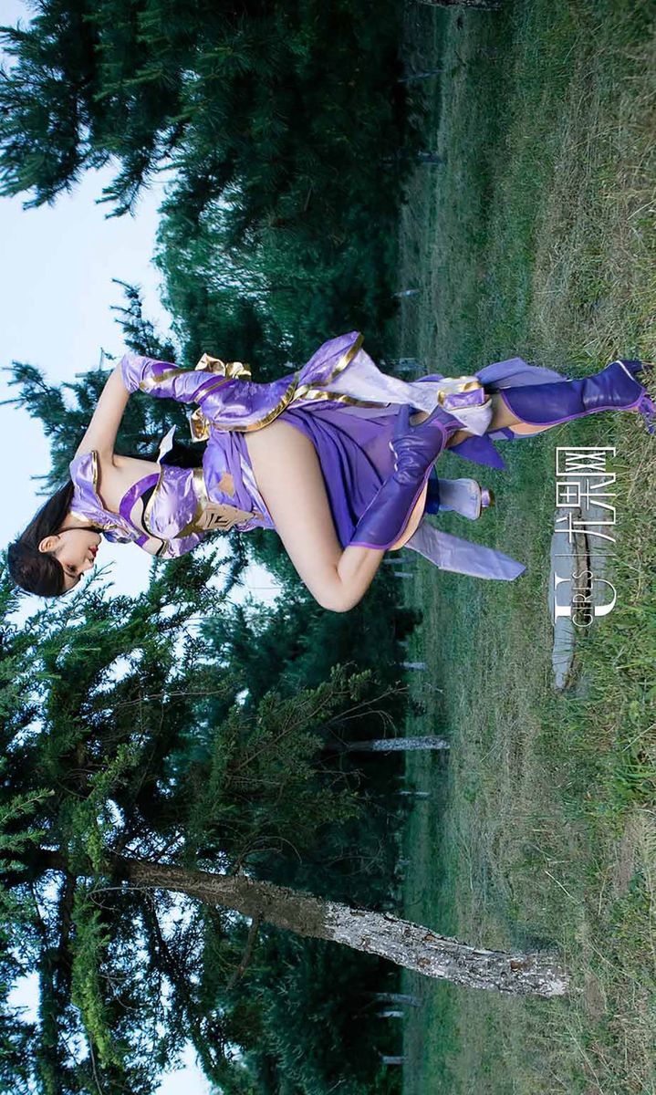 性感女神萌琪琪COSPLAY王者荣耀妲己&露娜写真