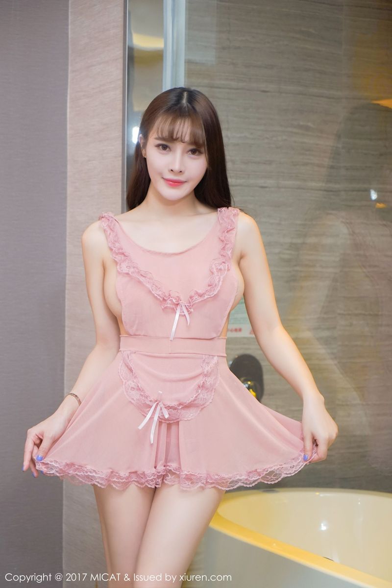 混血美女模特雪瑞Lisa诱人身材丝袜诱惑性感写真