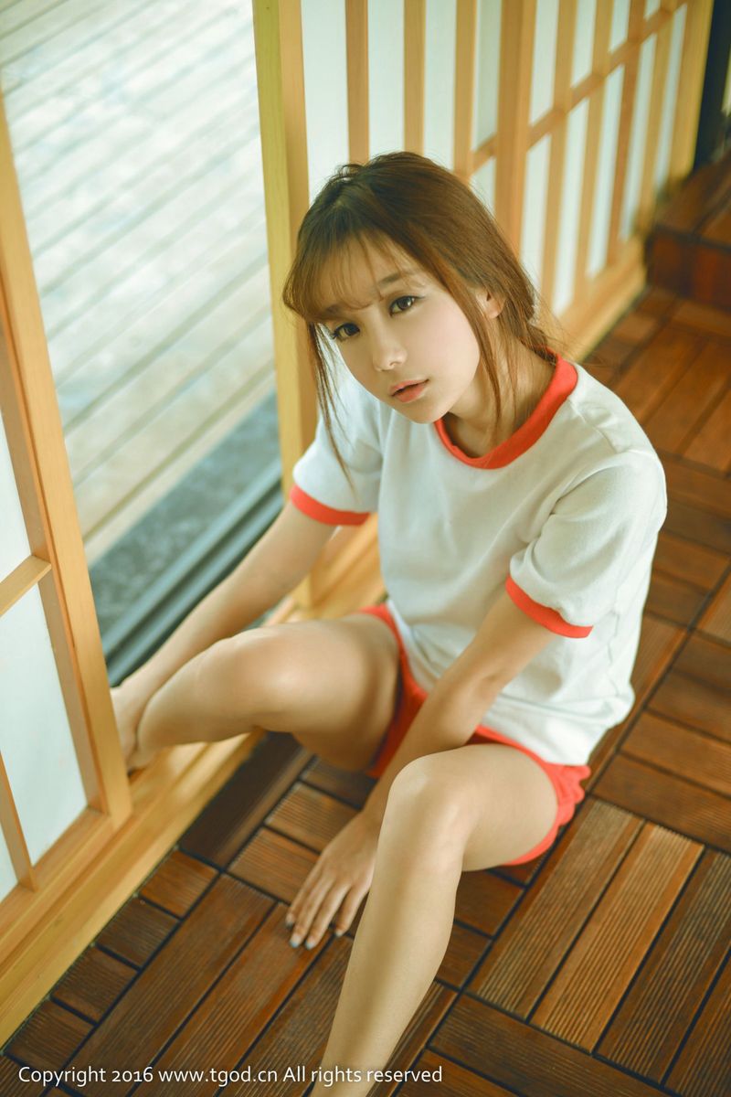 推女神萝莉教主小九Vin韩式校服小清新写真