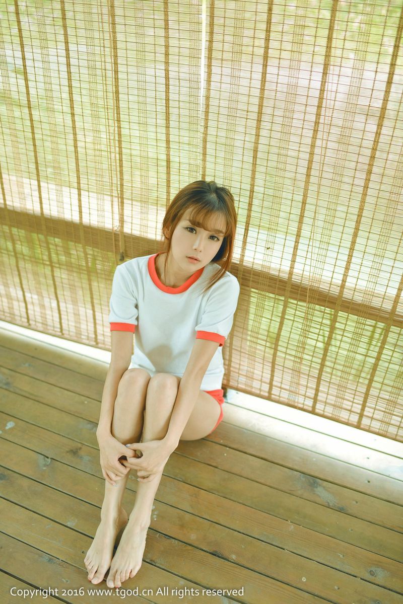 推女神萝莉教主小九Vin韩式校服小清新写真