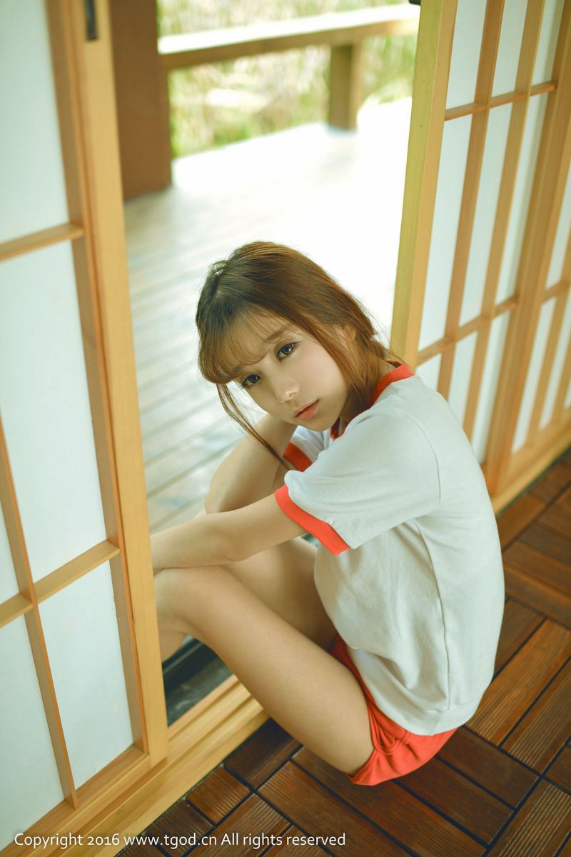 推女神萝莉教主小九Vin韩式校服小清新写真