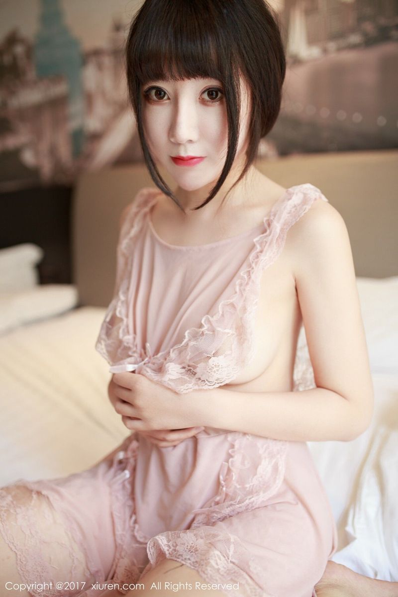 美女模特夏笑笑Summer翘臀热裤私房诱惑套图