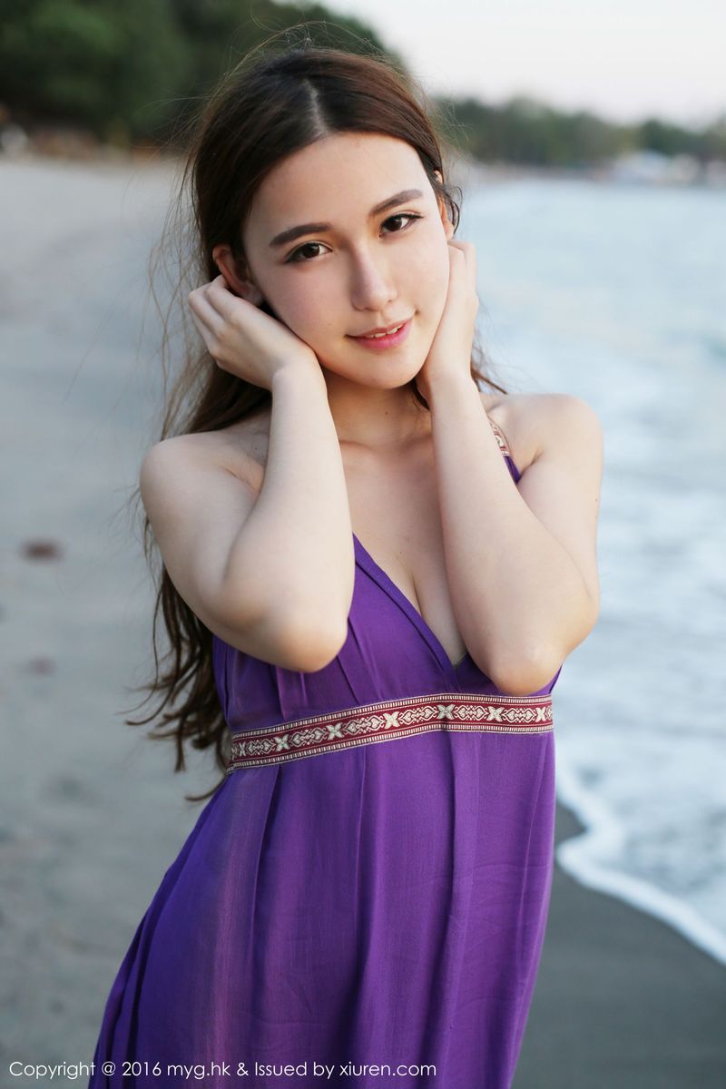 性感女神熊吖BOBO龙目岛户外沙滩第二套旅拍