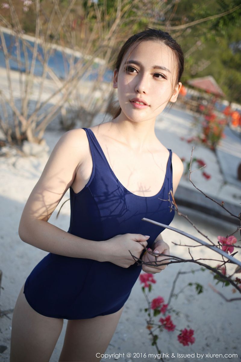 性感美女熊吖BOBO死库水系列龙目岛旅拍写真