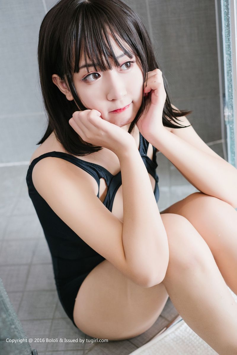 性感美女猫九酱Sakura童颜巨乳水手服紧身死库水写真