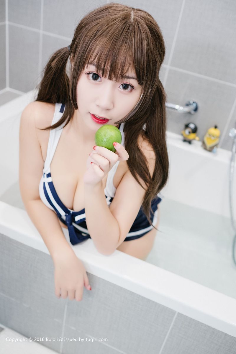 性感美女猫九酱Sakura童颜巨乳水手服紧身死库水写真