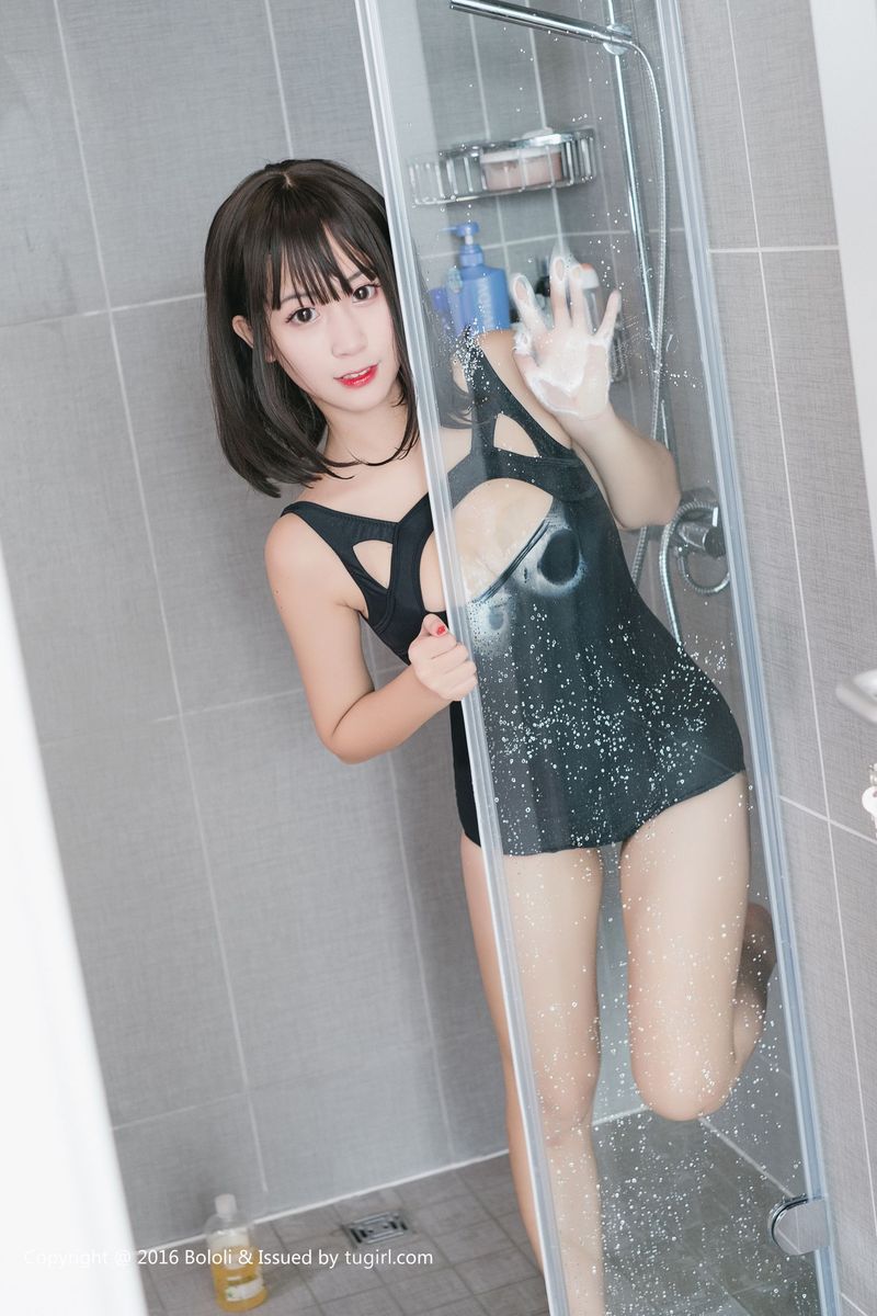 性感美女猫九酱Sakura童颜巨乳水手服紧身死库水写真