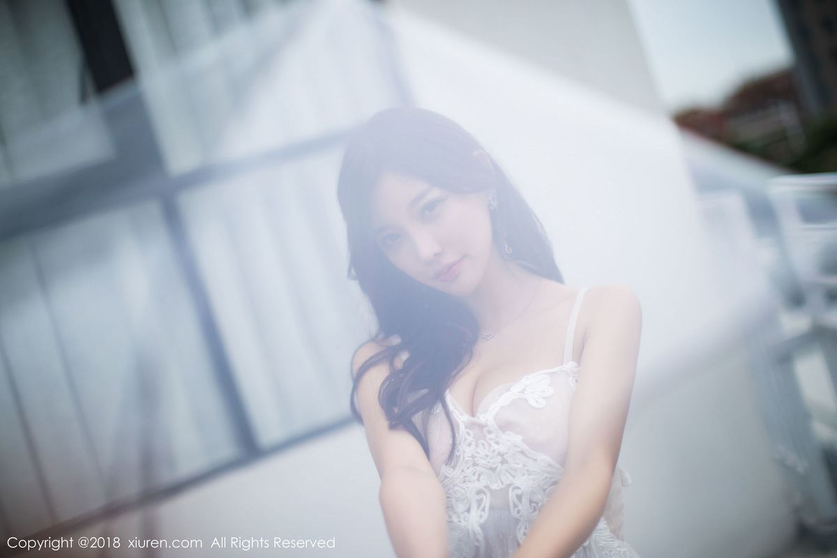 性感美女杨晨晨sugar黑丝美腿蕾丝长裙元旦特辑写真