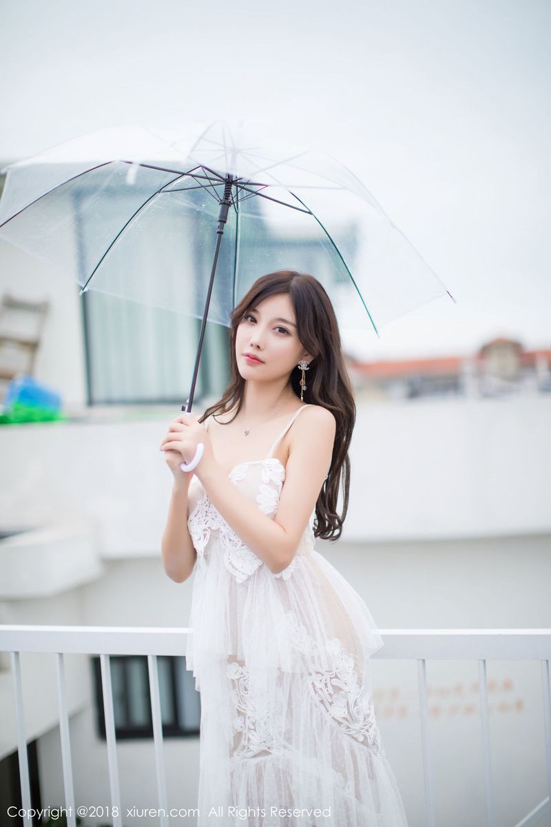 性感美女杨晨晨sugar黑丝美腿蕾丝长裙元旦特辑写真