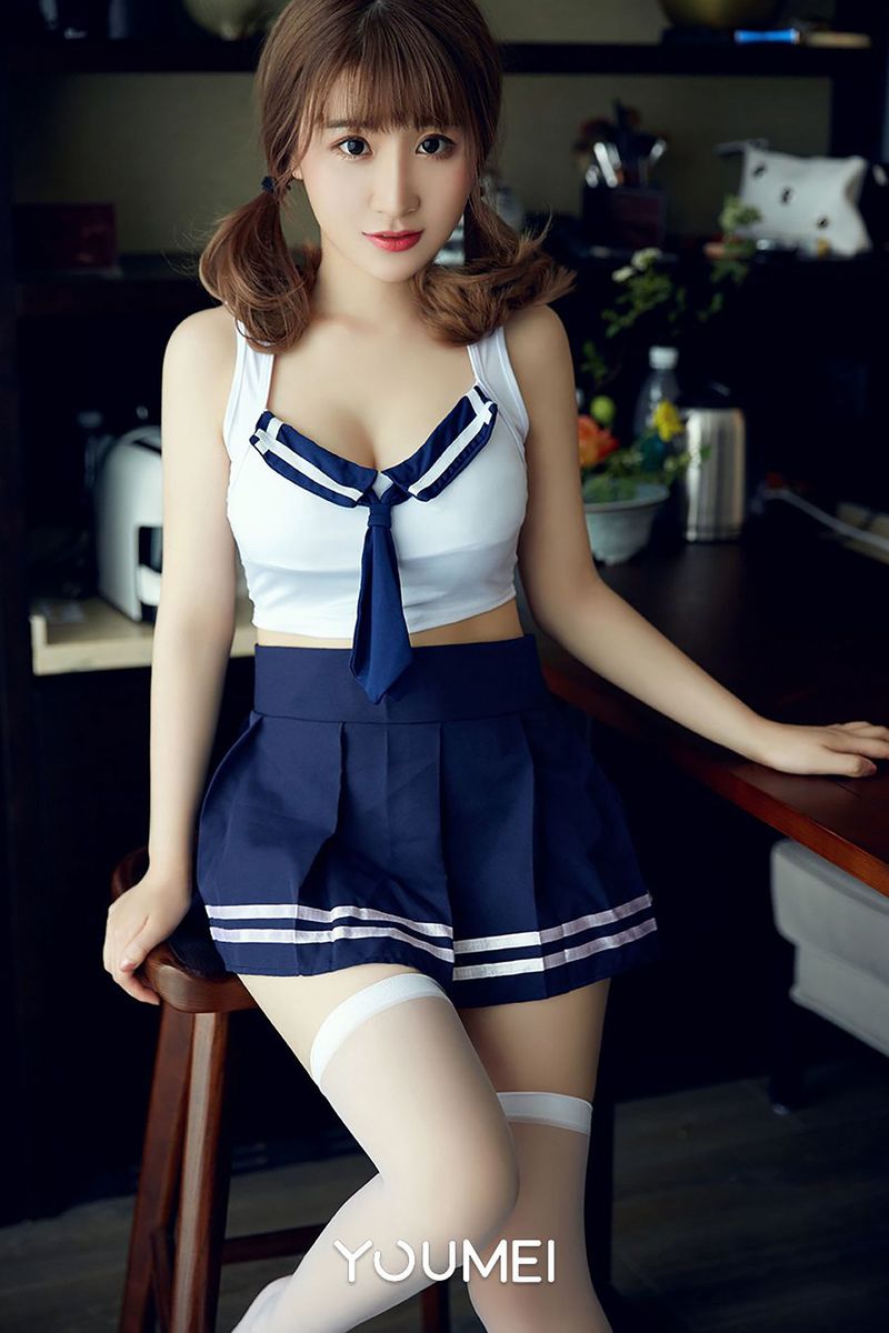 萌妹子绯月樱Cherry学妹制服衣衫半解性感套图