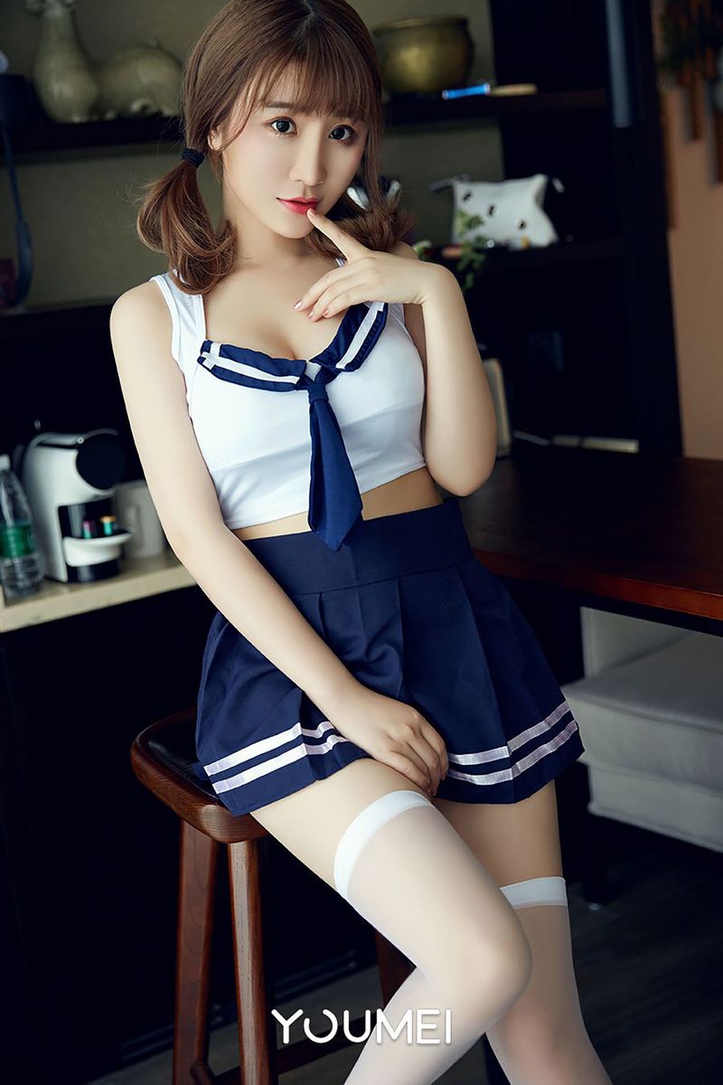 萌妹子绯月樱Cherry学妹制服衣衫半解性感套图