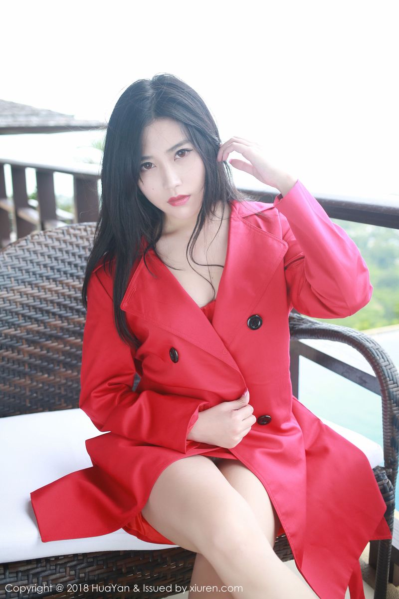 性感女神许诺Sabrina红色风衣修长美腿邱淑贞系列苏梅岛旅拍