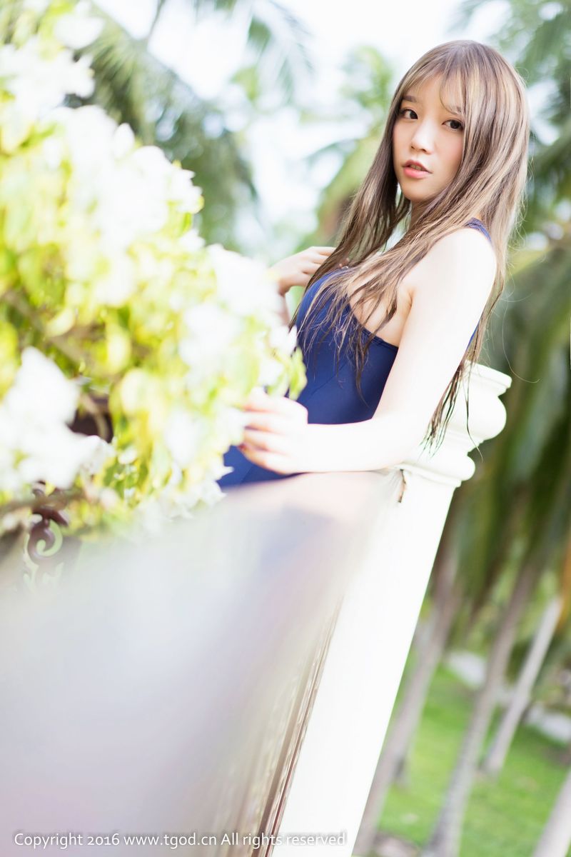 尤蜜荟可爱萌妹子程彤颜连体泳装湿身诱惑苏梅岛旅拍