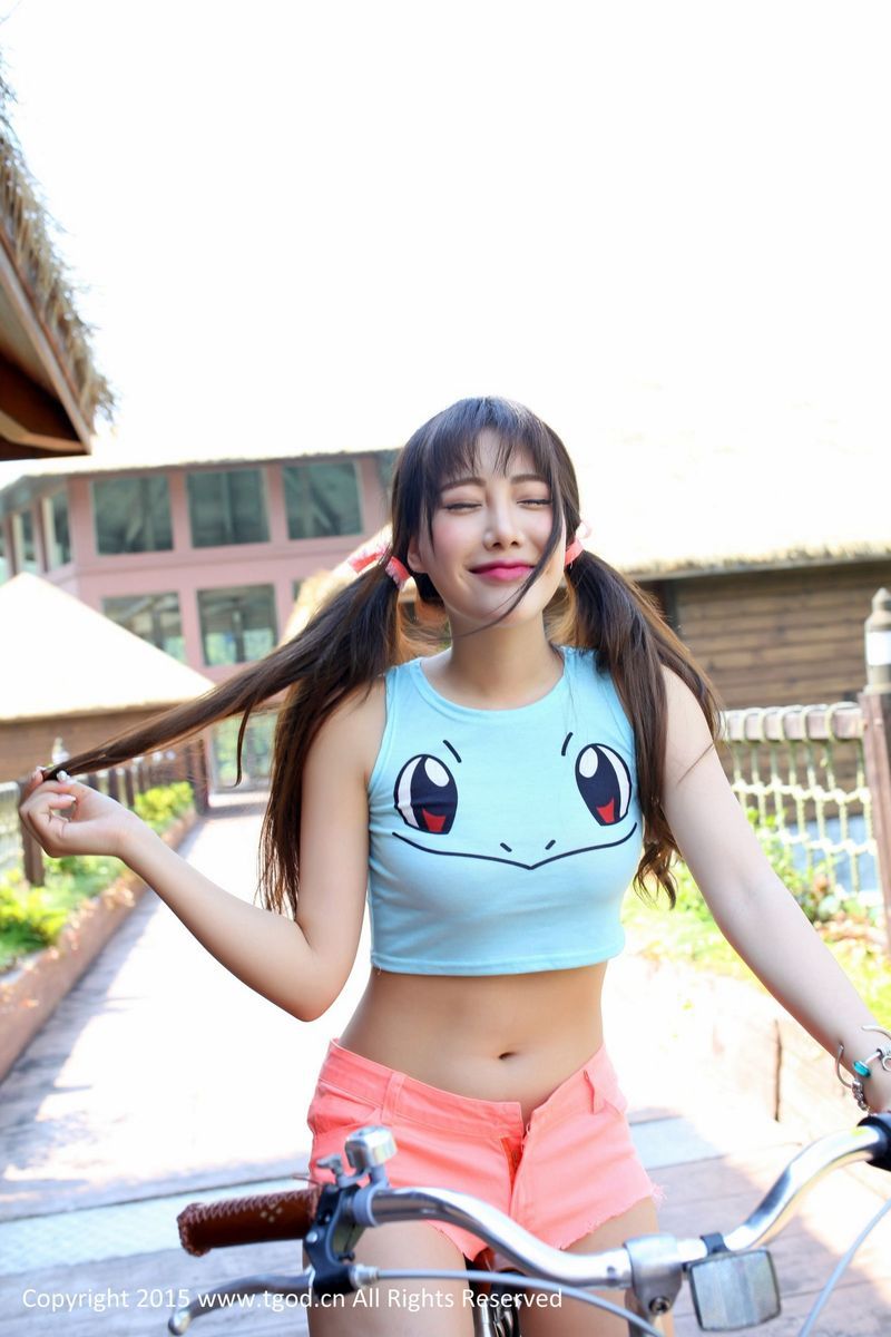 性感美女模特朱若慕Akiki户外热裤云曼旅拍 第三刊