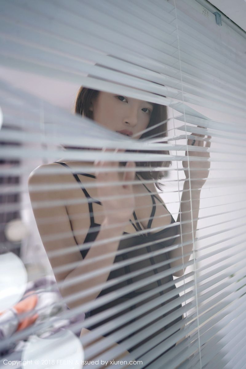 美女模特栗子Riz镂空蕾丝内衣诱惑大尺度全裸套图