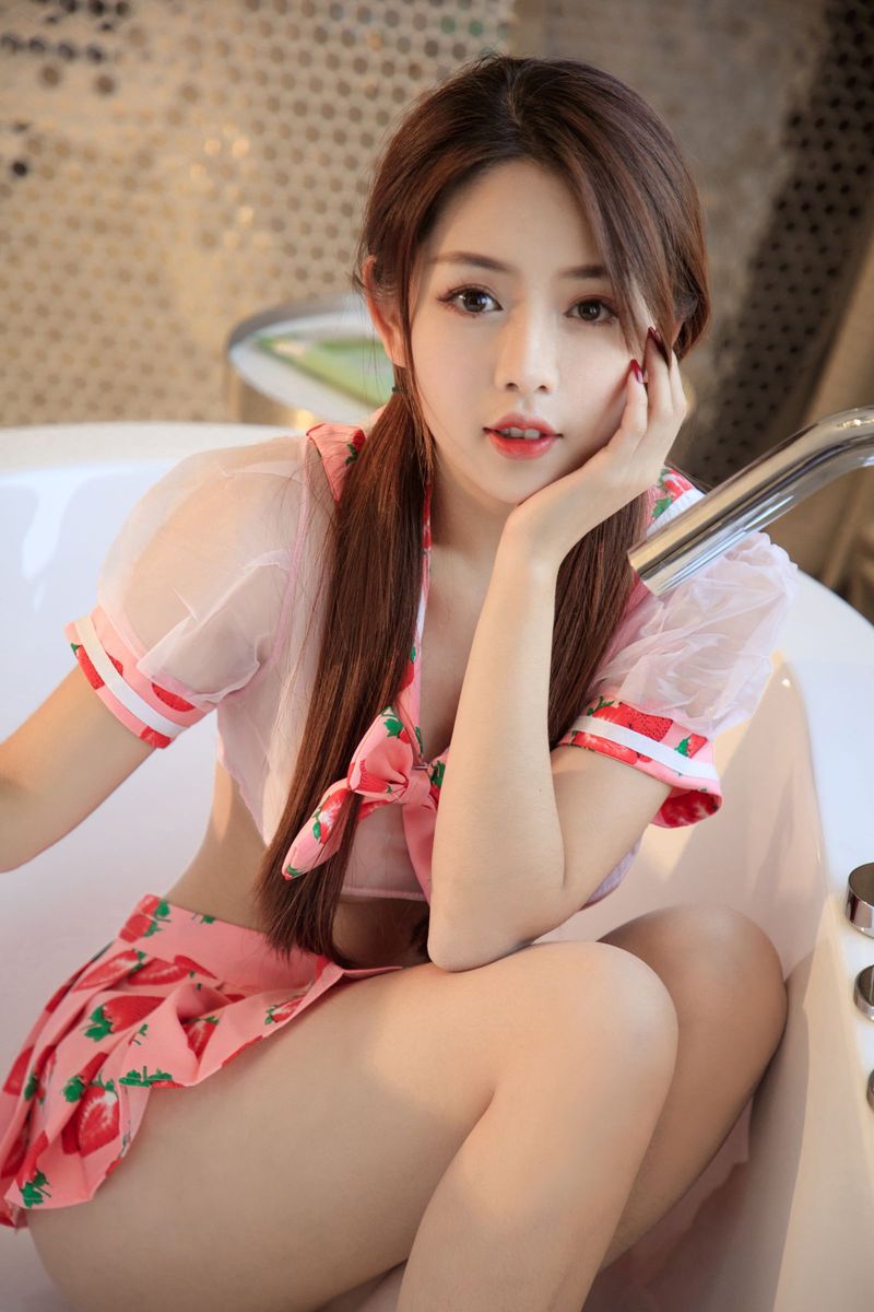 美女模特美替水手服超短裙情趣旗袍透视诱惑写真
