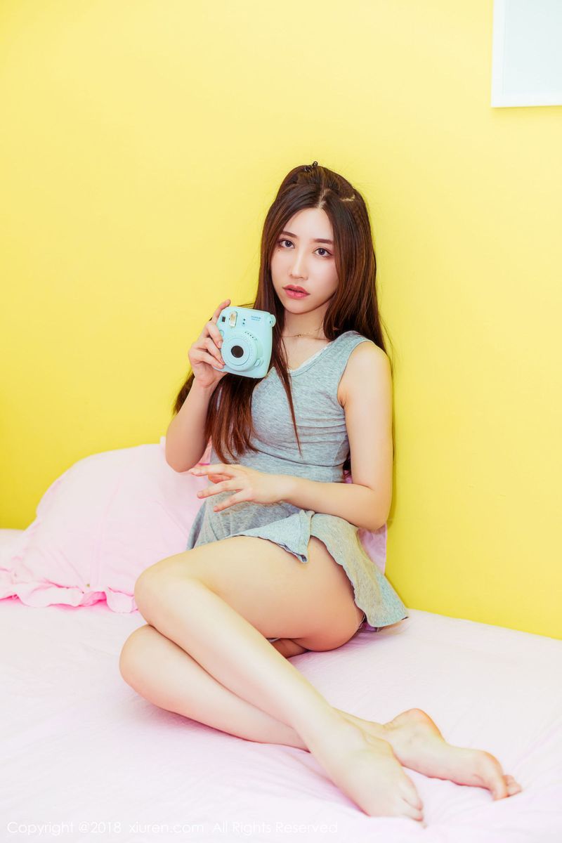 邻家型美女美昕Yumi细腻的肤圆润丰胸性感私房写真