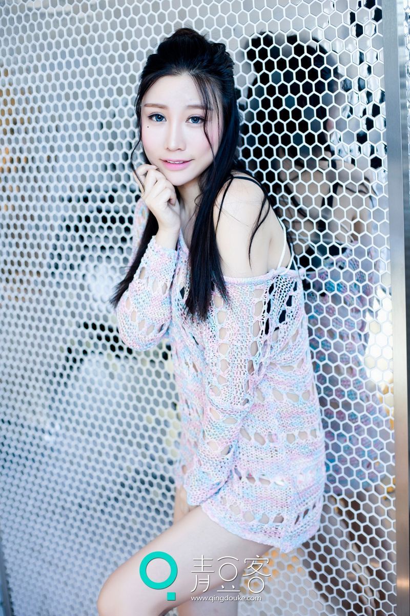 青豆客甜美女神美盺Yumi泳装美胸内衣诱惑私房写真