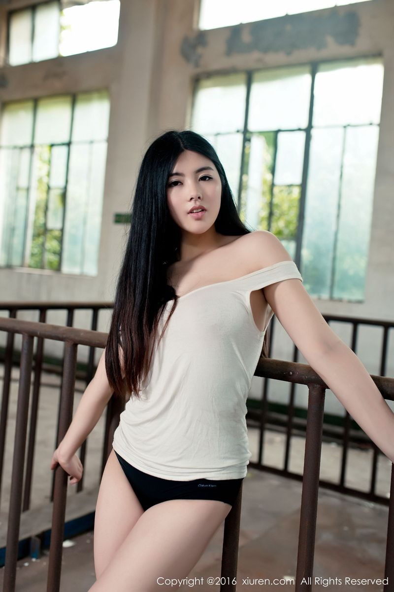 日系小清新巨乳美女娜露Selena内衣诱惑大尺度写真