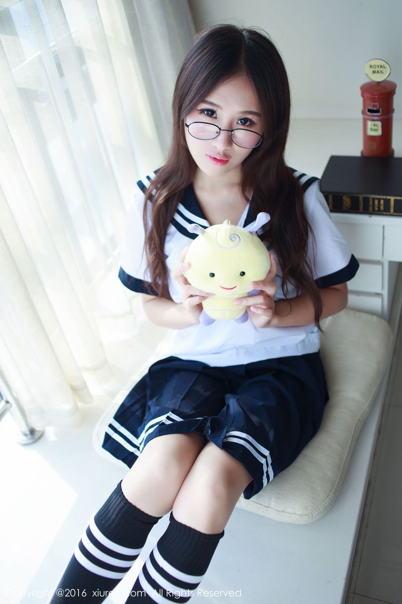 秀人网性感美女月音瞳童颜巨乳皮卡丘和学生制服诱惑写真