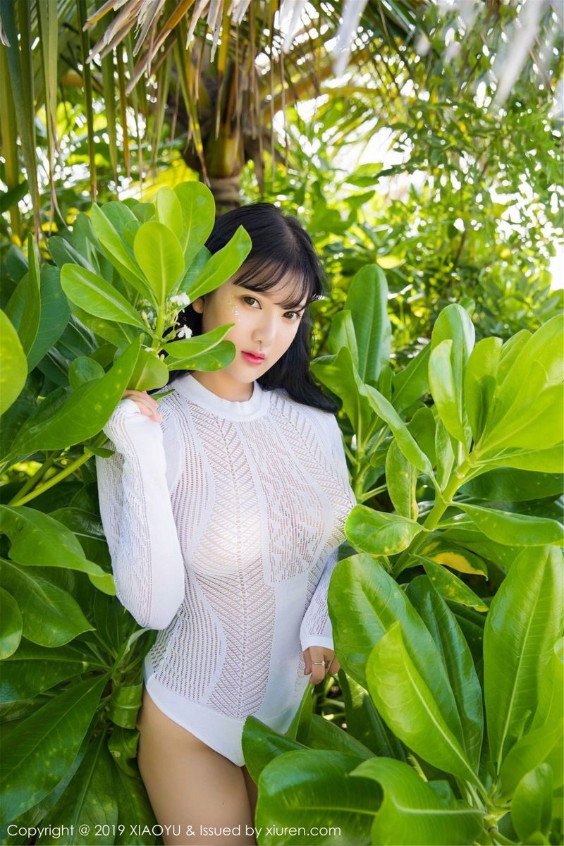 性感女神小尤奈童颜巨乳三点式内衣诱惑马尔代夫新图