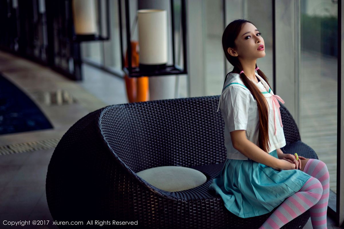 秀人网美女主播艾小青日系学生服&人体泡沫火爆套图