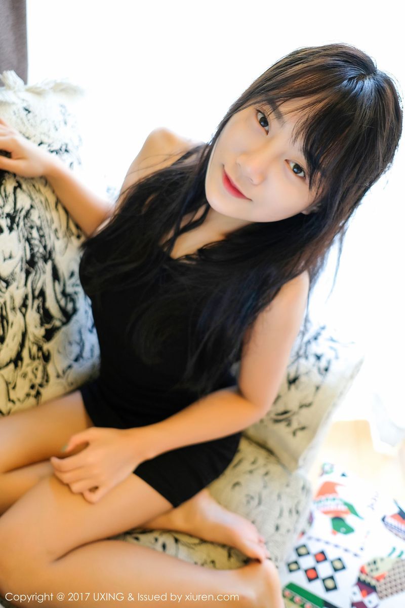 重庆妹子李猩一长裙彰显火辣身材内衣诱惑大尺度诱惑写真