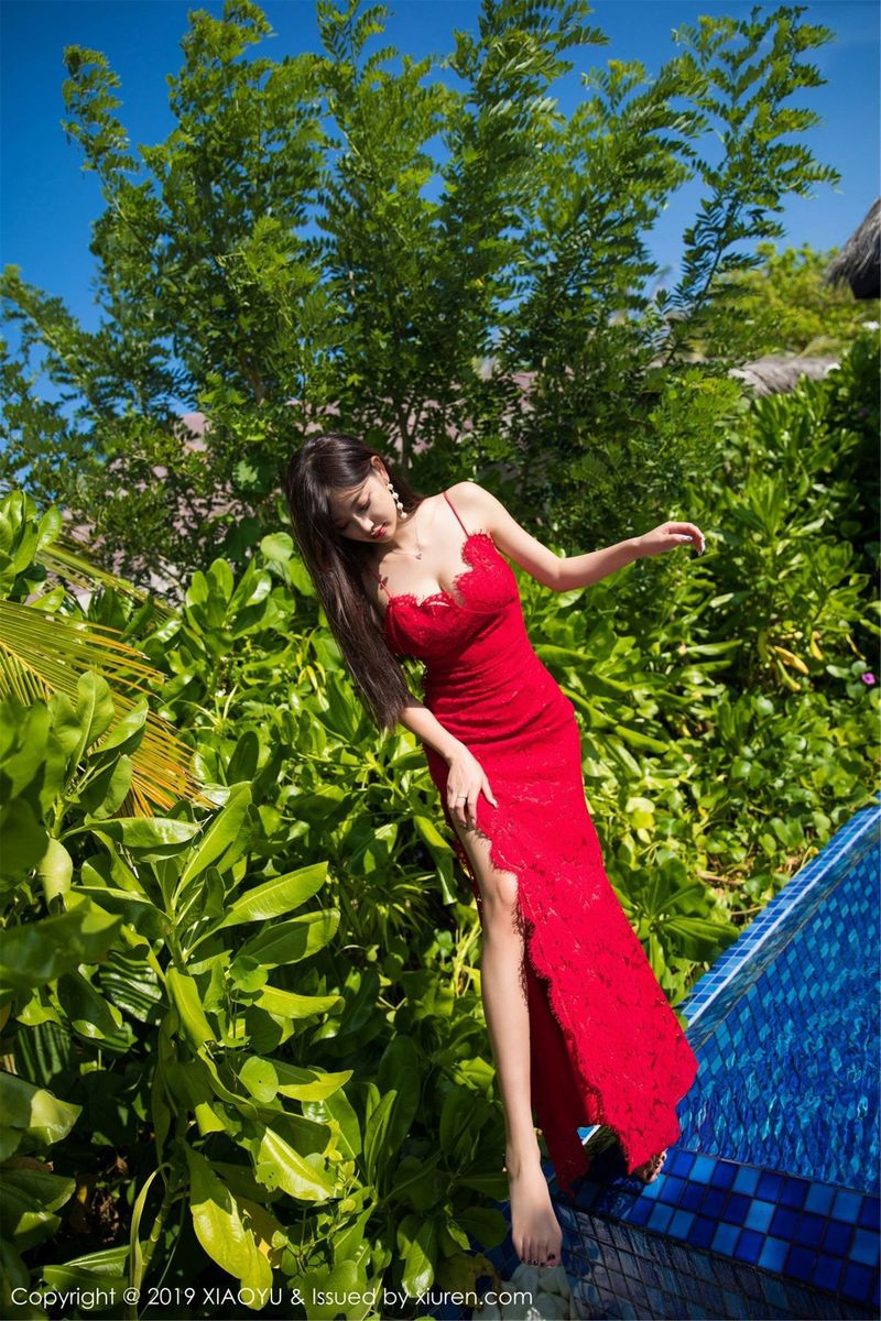 性感女神杨晨晨sugar内衣飒爽牛仔裤马尔代夫旅拍