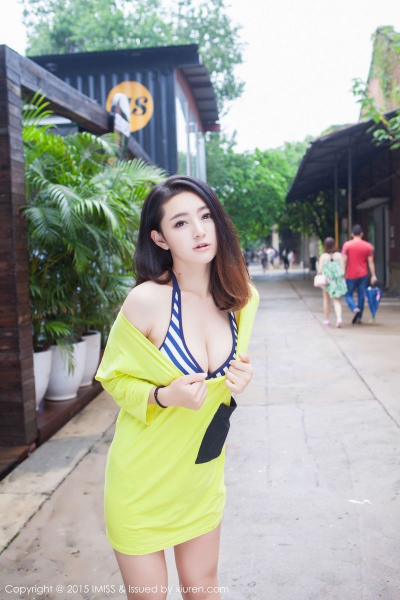 性感美女夏茉GIGI清凉比基尼街拍系列户外写真