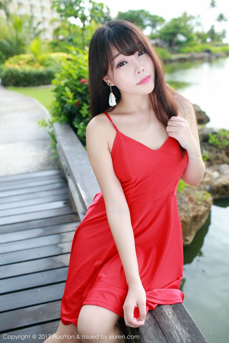 性感美女模特芝芝Booty雨中红色连衣裙塞班岛首套写真