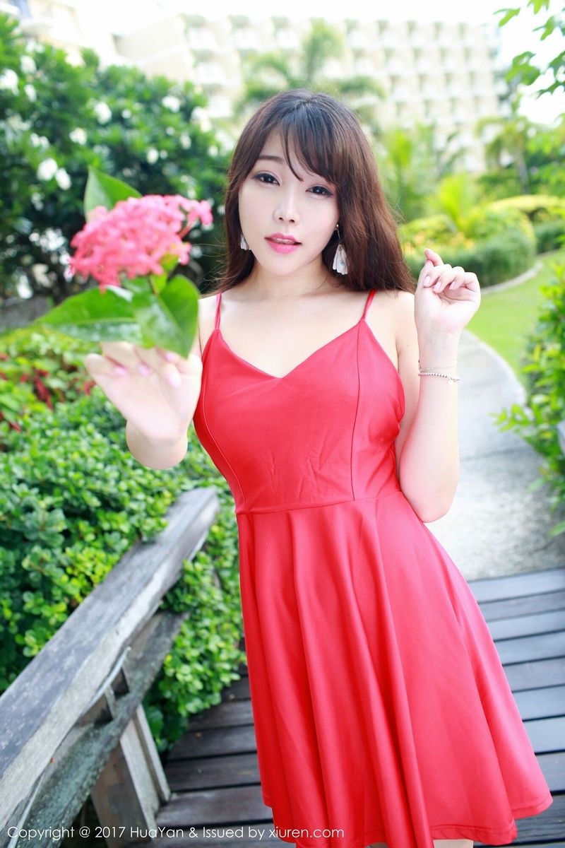 性感美女模特芝芝Booty雨中红色连衣裙塞班岛首套写真