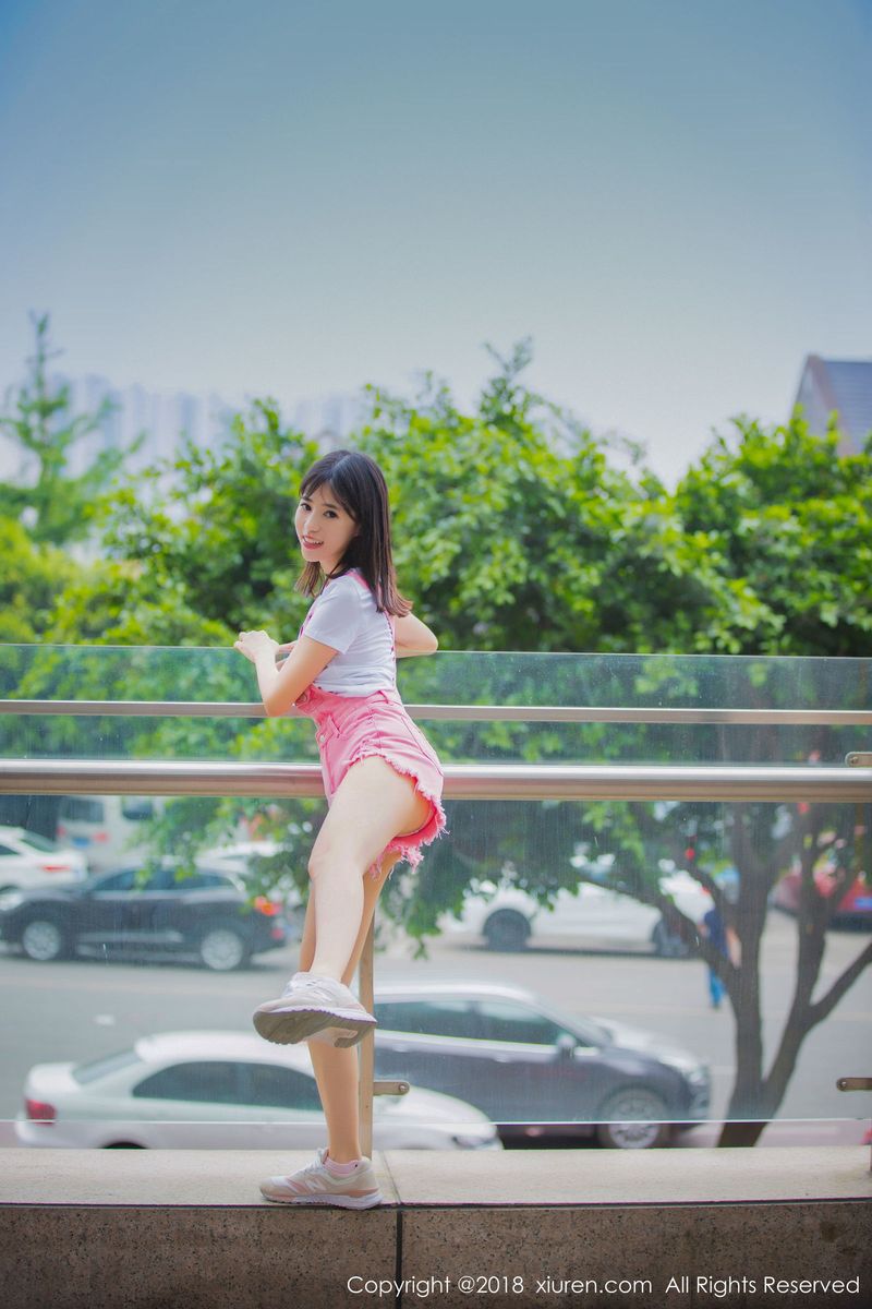美女嫩模艾栗栗栗栗栗栗吖性感情趣内衣清新美腿套图